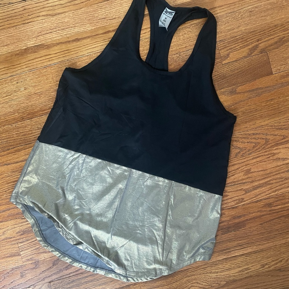 Black and gold workout tank